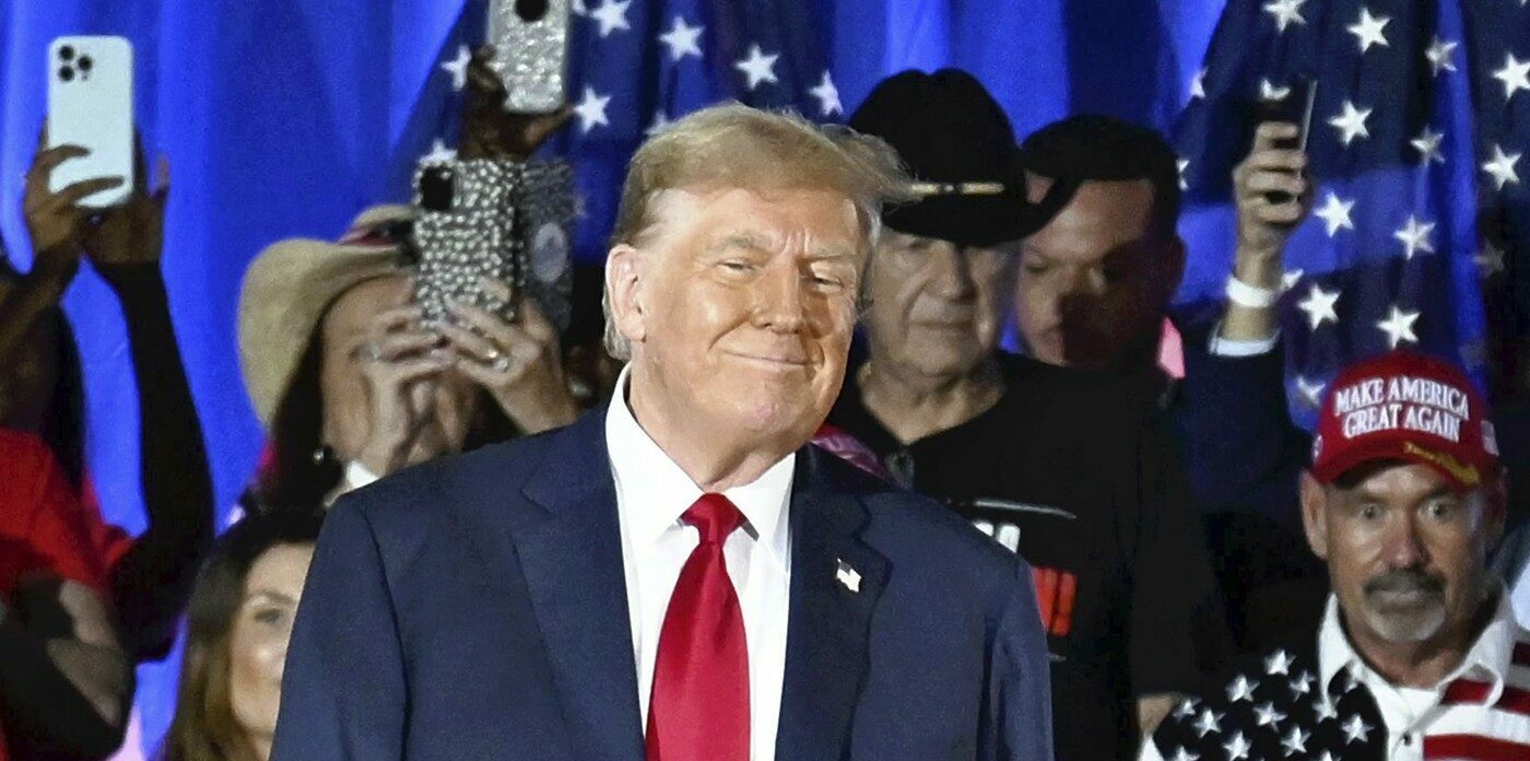 Donald Trump amenință cu OPRIREA sprijinului acordat Ucrainei, dacă va fi reales președintele SUA. Cum l-a descris pe Volodimir Zelenski