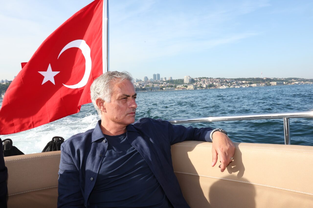 Jose Mourinho a SEMNAT cu Fenerbahce. „Începem călătoria împreună”