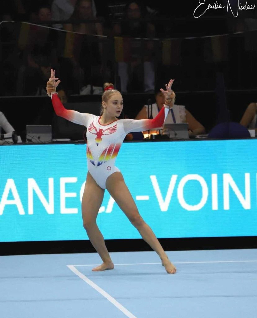 Ce premiu a câștigat cea mai bună GIMNASTĂ din România