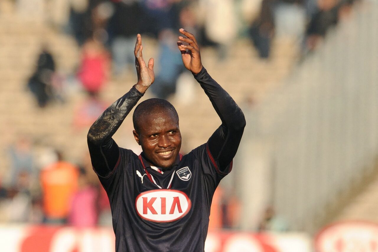 Fostul fotbalist camerunez Landry Nguemo a murit la doar 38 de ani, într-un grav accident rutier