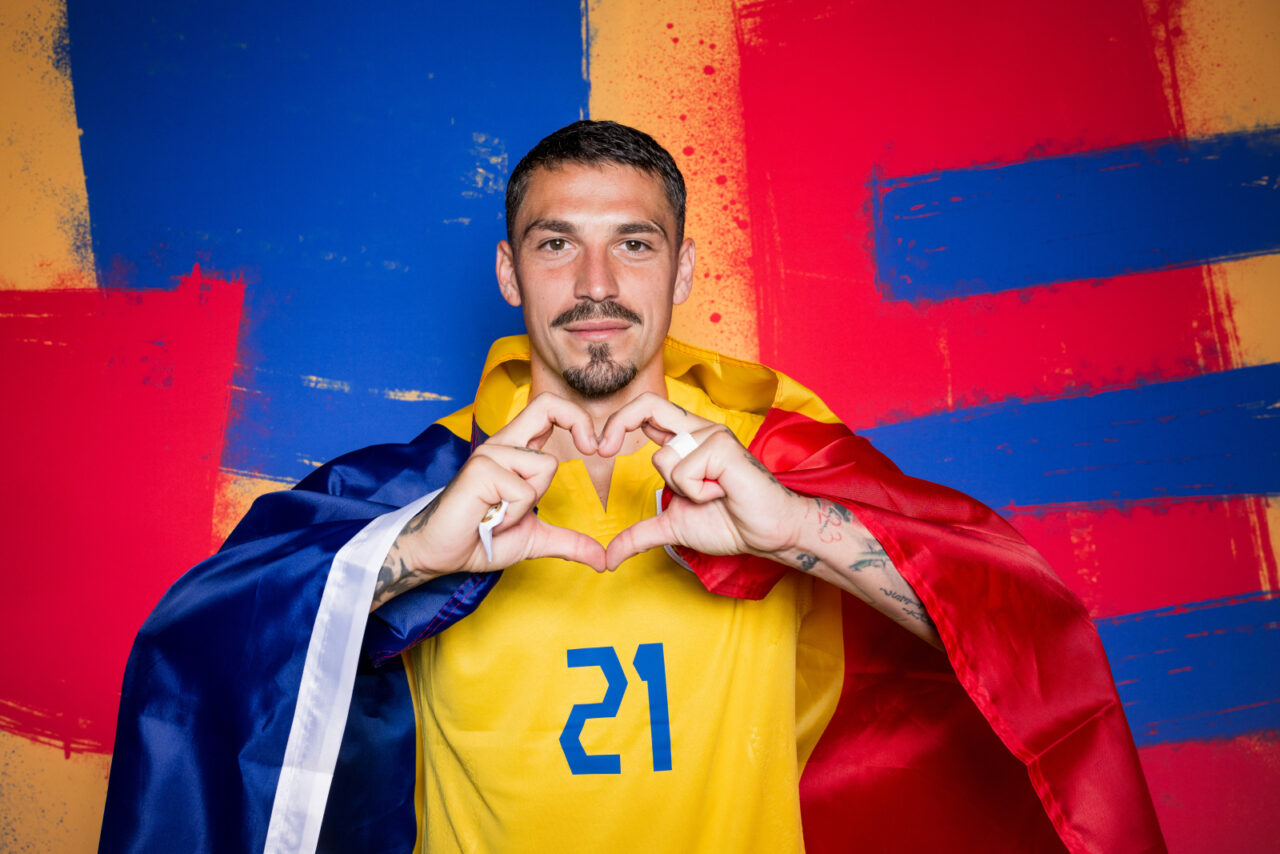 Mesajul transmis de echipa națională de fotbal, de Ziua Drapelului Național: „Dăm totul pentru ROMÂNIA!” / Cum s-au fotografiat tricolorii