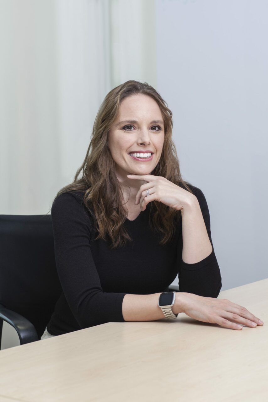 Gizelle Baker, VP Global Scientific Engagement PMl: “Trebuie să înțelegem de ce oamenii fumează pentru a le putea oferi alternative”