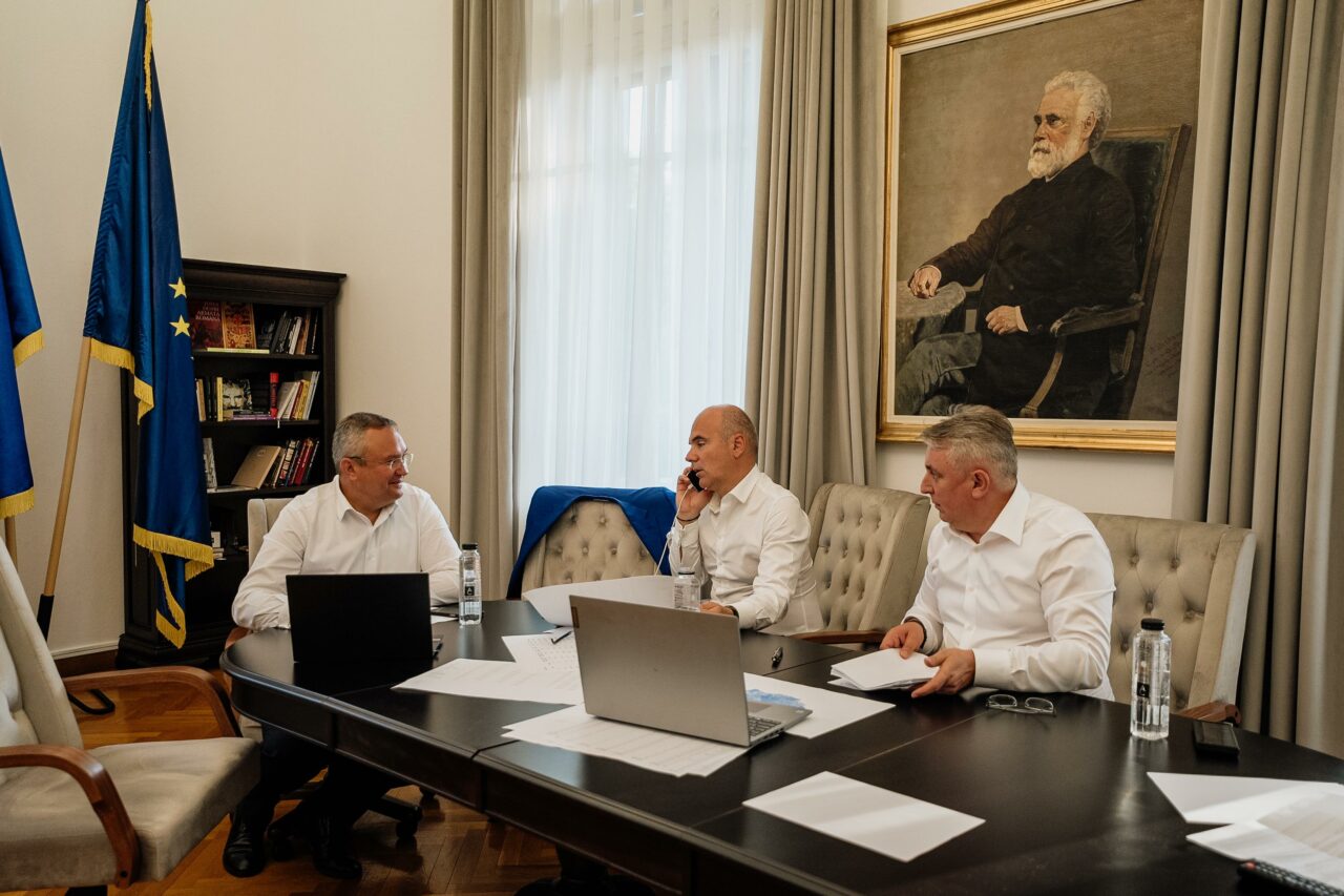 Liderii PNL fac ultimele CALCULE, înainte de închiderea votului la alegerile locale și europarlamentare