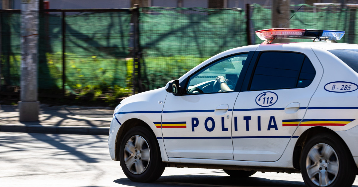 Scene de VIOLENȚĂ la Timișoara. Bărbat surprins distrugând proprietăți și atacând polițiști