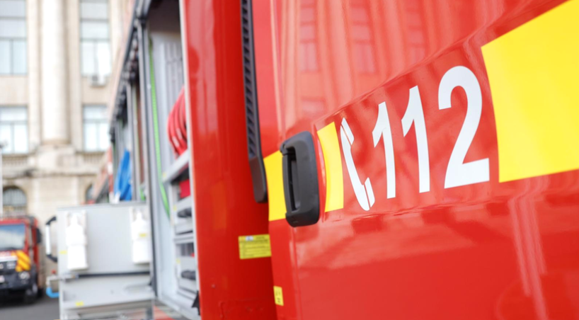 EXPLOZIE puternică într-un atelier al unui liceu din Bolintin Vale. Doi elevi care sudau un glob pământesc au ajuns la spital