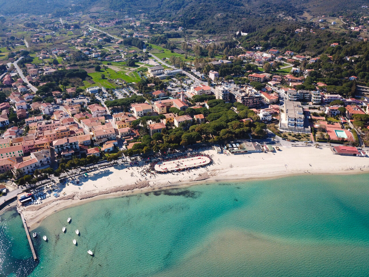 Insulele Corsica și Elba au fost „zgâlțâite”. Specialiștii credeau că a fost un cutremur, dar s-a dovedit a fi un OZN drept cauza fenomenului