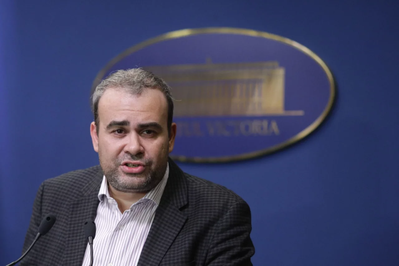 ANAF nu a reușit să recupereze niciun ban, din PREJUDICIUL de 6,2 milioane de lei adus de Darius Vâlcov în „Dosarul tablourilor”
