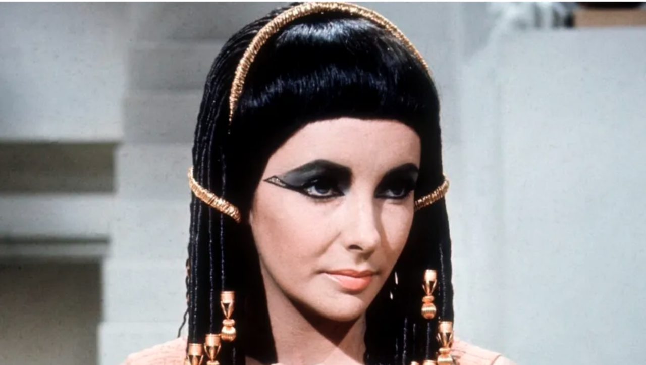 Dieta draconică cu alcool a lui Elizabeth Taylor. „A funcționat o vreme, apoi am renunțat la „dietă” și am continuat doar să bem”