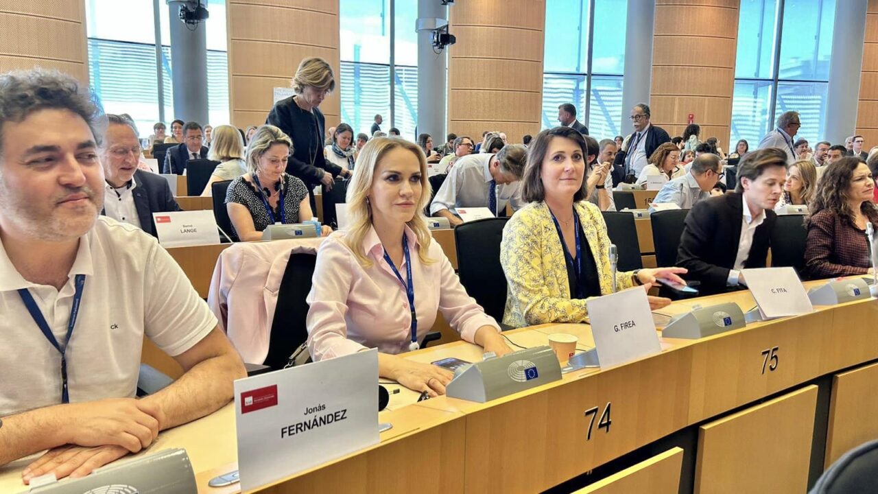 Prima întâlnire a social-democraților din Parlamentul European/Gabriela FIREA, printre cei 136 eurodeputați socialiști și democrați din U.E