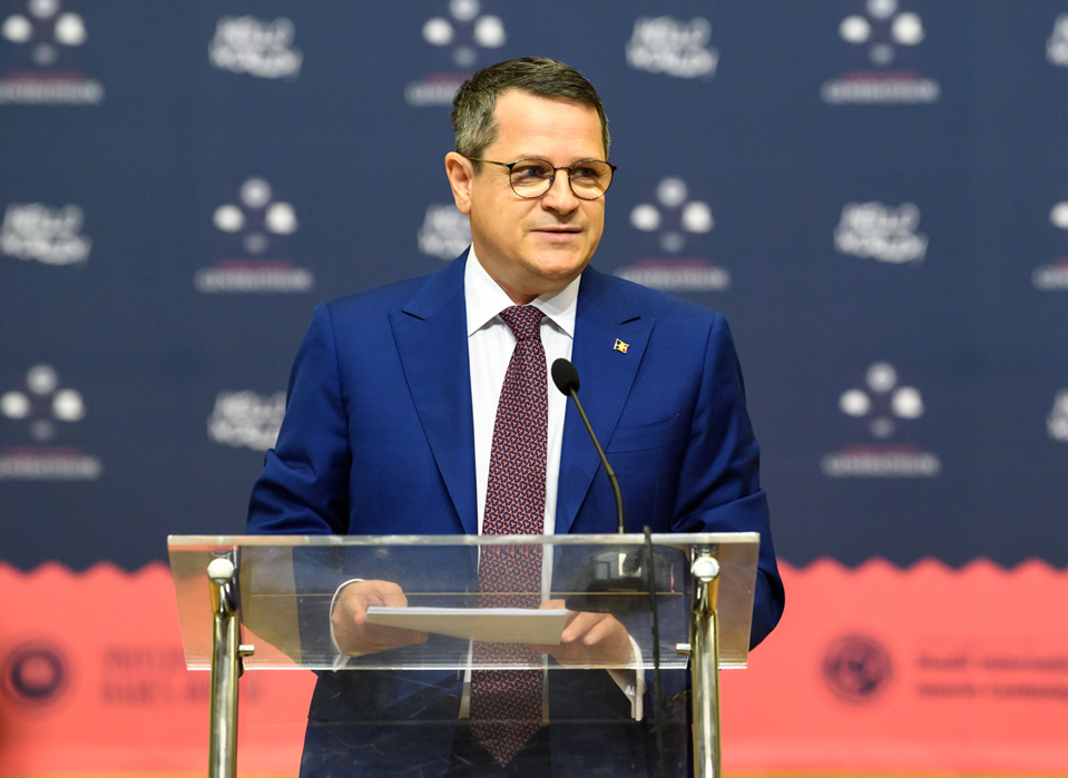 Eduard HELLVIG i-a transmis felicitări lui George Tuță, fostul său consilier din cadrul SRI: „Va fi un primar bun şi încăpăţânat”