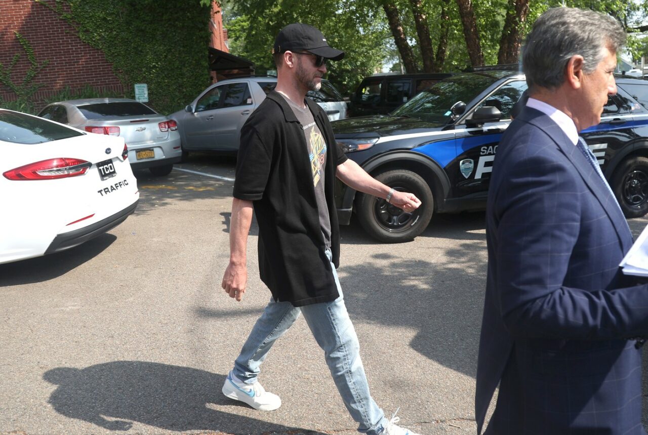 Cântărețul Justin Timberlake a fost ARESTAT. Ce a făcut starul american