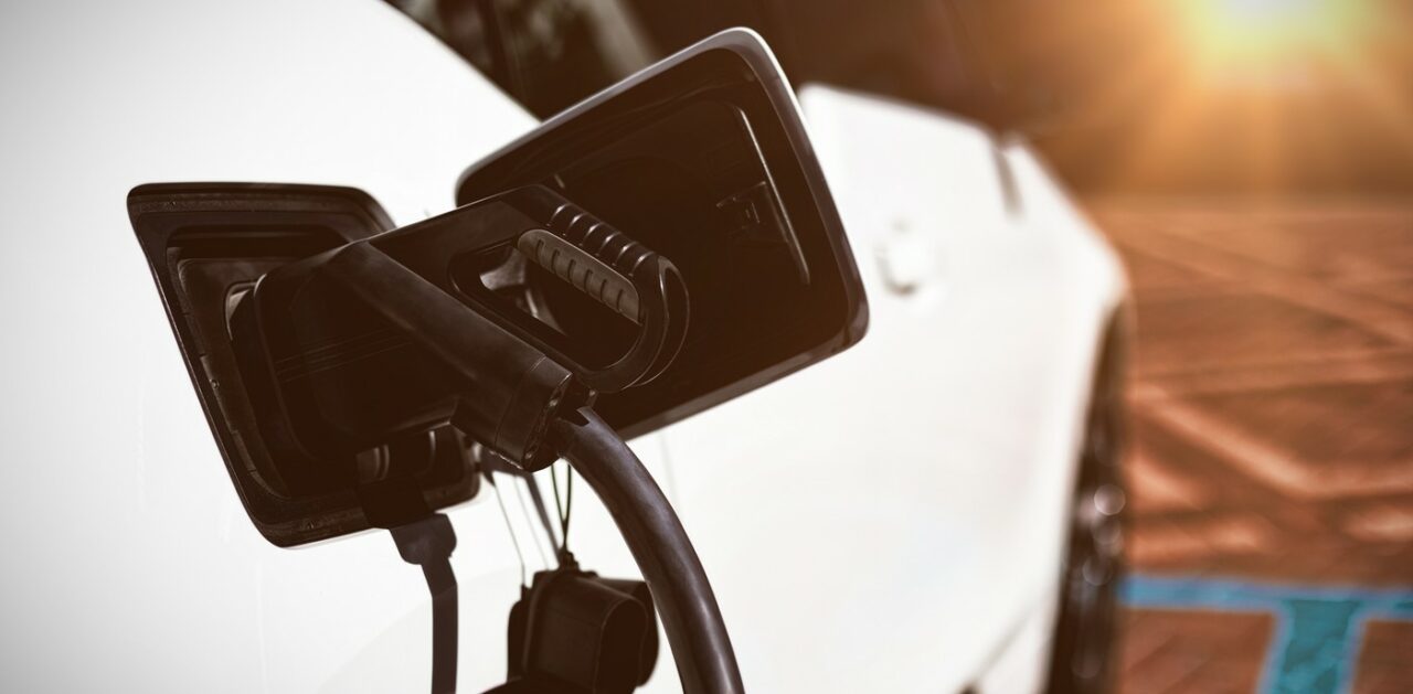Un român, care s-a dus în Grecia cu mașina electrică, a fost UIMIT de costul călătoriei. Cât a cheltuit anul trecut, când a mers cu o mașină diesel