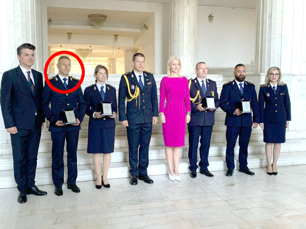 Un gardian de la Penitenciarul Vaslui a fost ARBITRU asistent la meciul Slovenia-Serbia, de la Euro. Agentul a arbitrat și în finala Europa League
