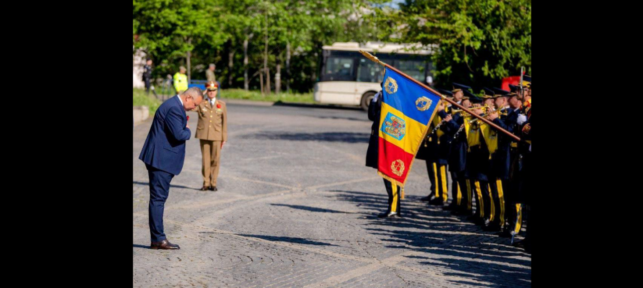 26 iunie, Ziua Drapelului Naţional / Nicolae Ciucă: „Sub culorile tricolorului stau poveștile tuturor celor care au construit ROMÂNIA de astăzi”