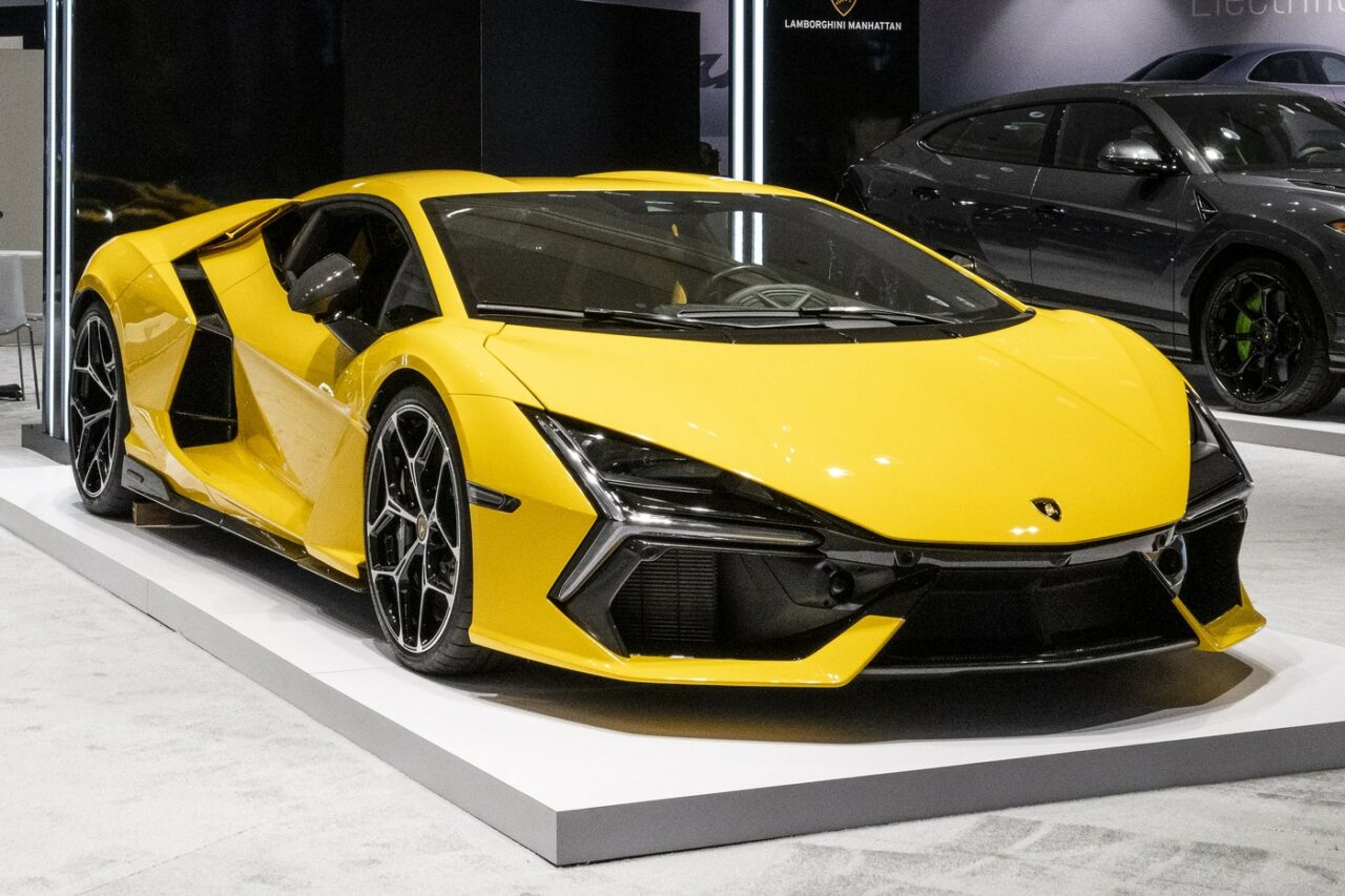 Baronul Lamborghini, aroganțe la cel mai luxos hotel din lume. El se află sub control judiciar pentru 3 milioane de EURO
