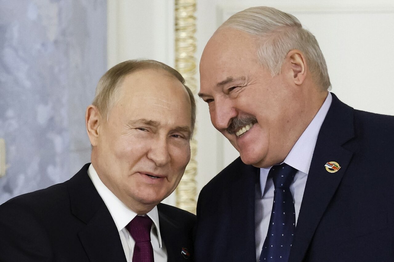 Belarus participă la exercițiile Rusiei de mobilizare a armelor NUCLEARE tactice, în contextul tensiunilor cu NATO