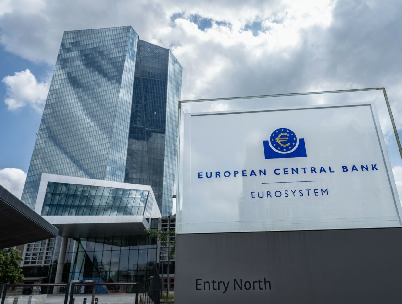 Bloomberg: Provocările inflaționiste din ZONA EURO sunt tot mai asemănătoare cu cele din Statele Unite