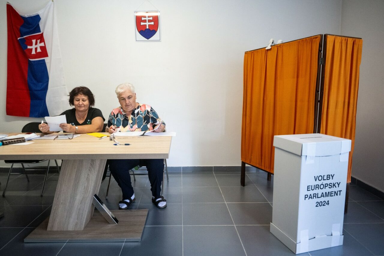 SLOVACIA: Partidul lui Robert Fico a pierdut alegerile europarlamentare – presă