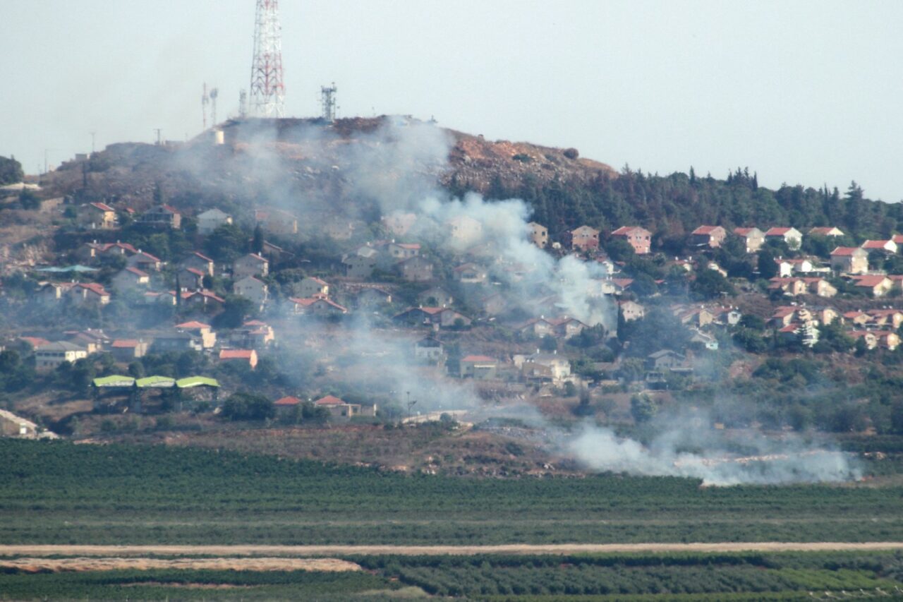 HEZBOLLAH a lansat zeci de rachete spre Israel după un atac în Liban /SUA avertizează asupra riscurilor unui război care ar implica Iranul