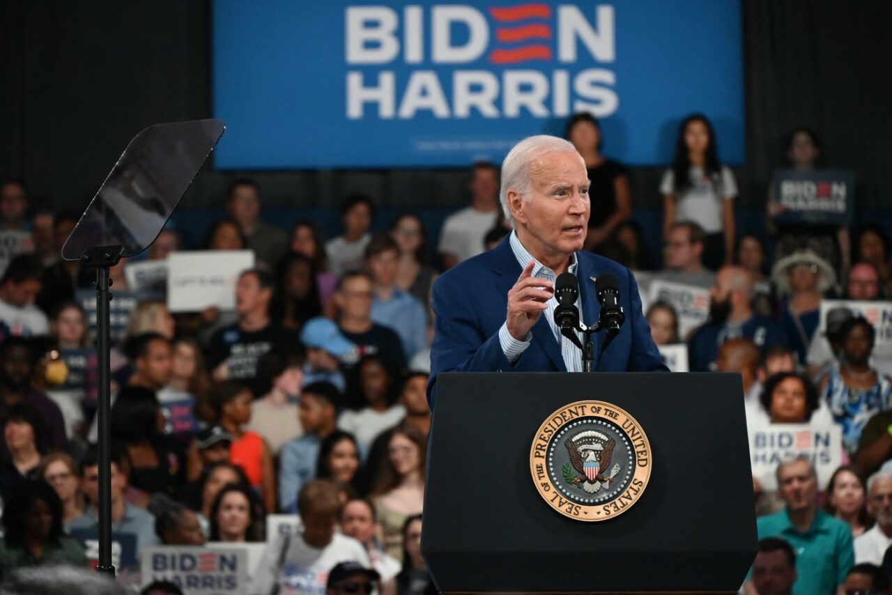 Biden dă asigurări că RĂMÂNE în cursa prezidențială: „Nu aș candida dacă nu aș crede că pot îndeplini această sarcină”