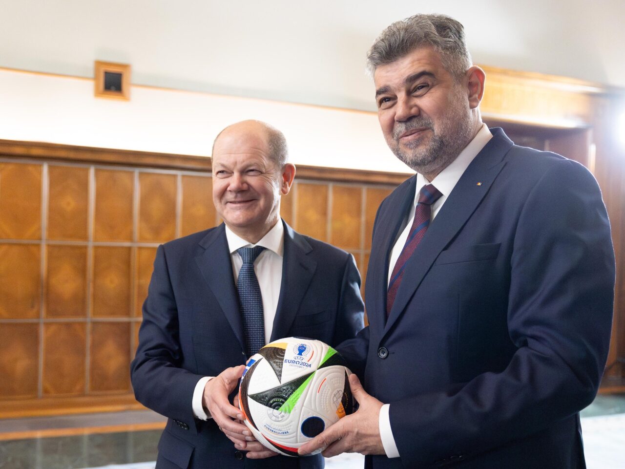 Premierul susține Naționala, la EURO 2024, direct din tribune/ După, Marcel CIOLACU sărbătorește 25 de ani de relații româno-bavareze