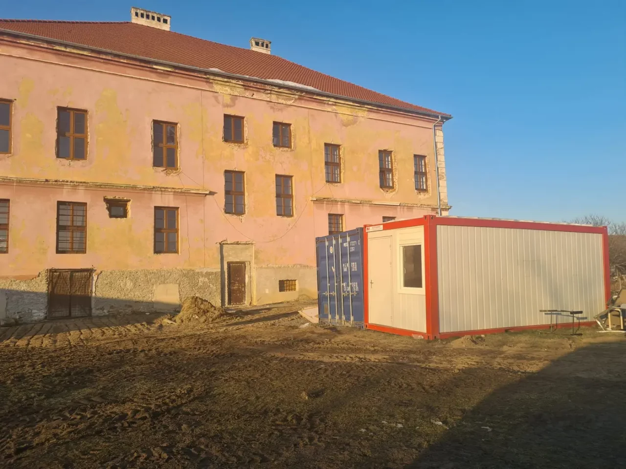 Exemplu de SUCCES în utilizarea fondurilor europene. Peste 160 de copii au primit ȘANSA unei educații moderne