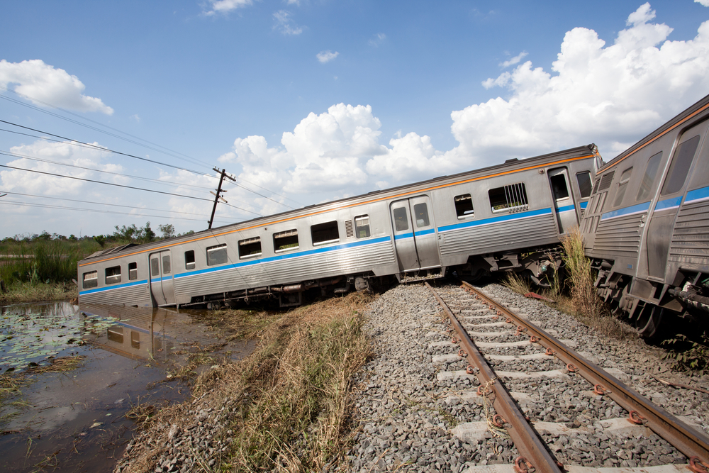 TRAGEDIE: Peste 70 de persoane au fost rănite în urma deraiării unui tren în Rusia