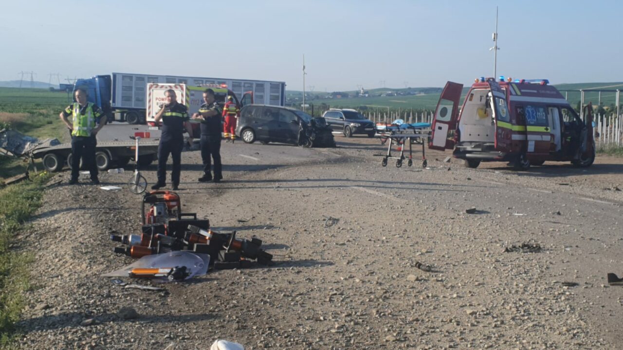 Costel, Ancuța și copiii lor se întorceau din vacanță, dar nu au mai ajuns acasă. ACCIDENT teribil produs în Suceava!