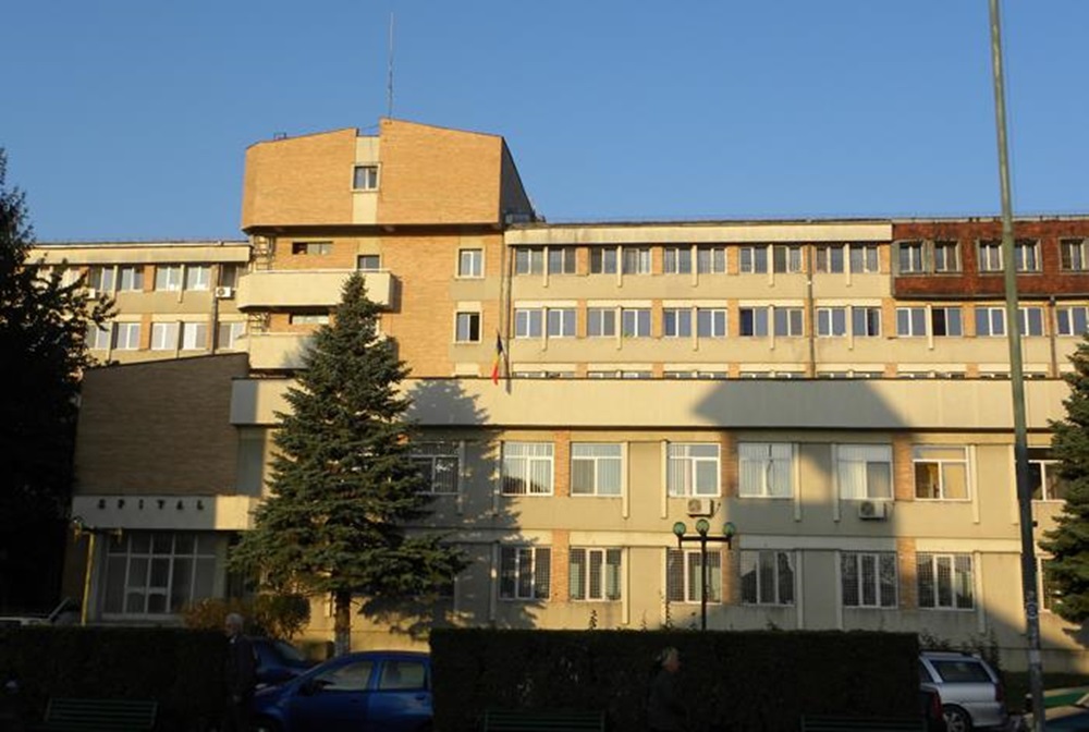 Spitalul Municipal Câmpina funcționează fără AER CONDIȚIONAT. Pacienții refuză internarea din cauza căldurii insuportabile