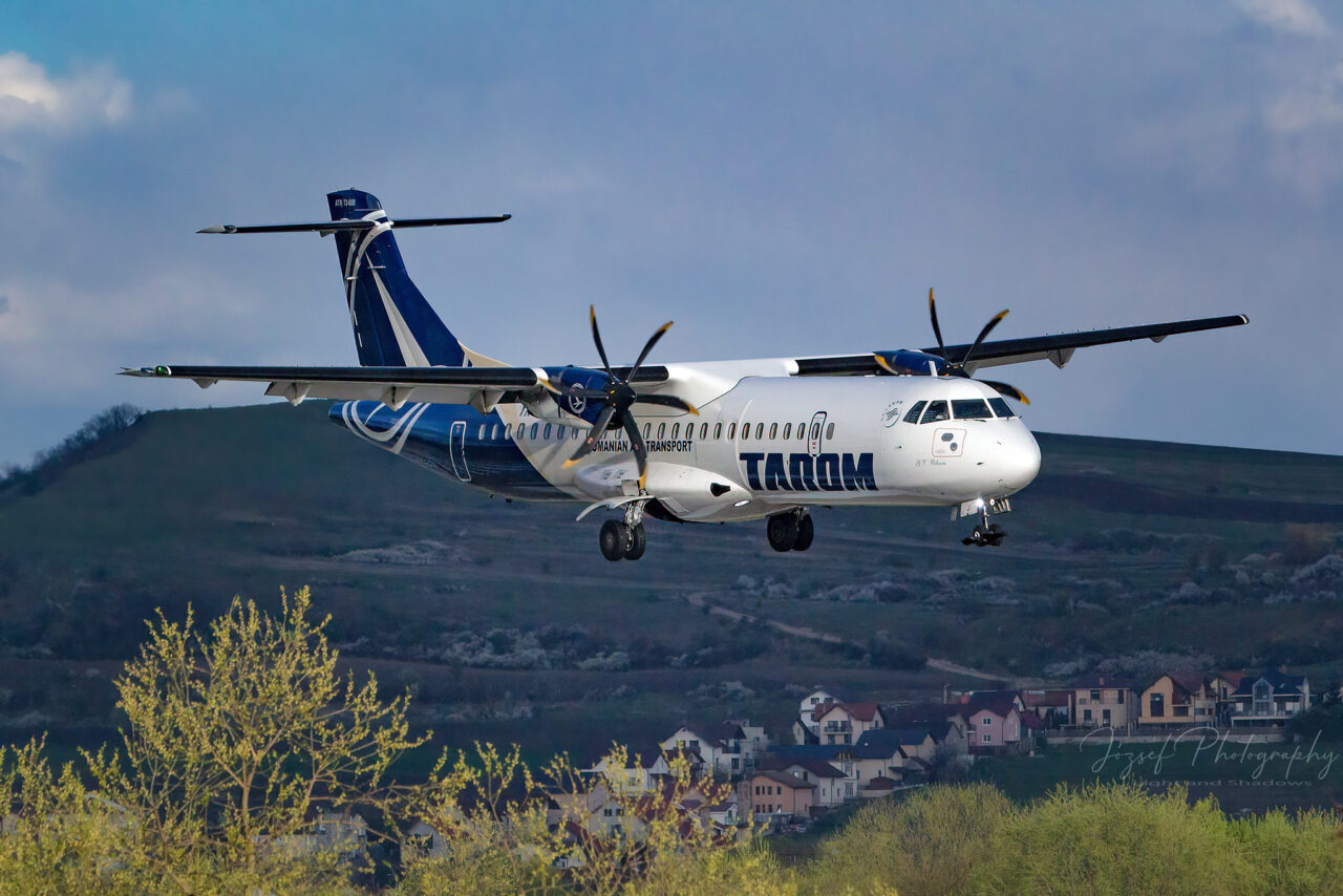 Câți bani vor primi piloții după negocieri. TAROM: „S-a ajuns la un acord pe aspecte de natură salarială”