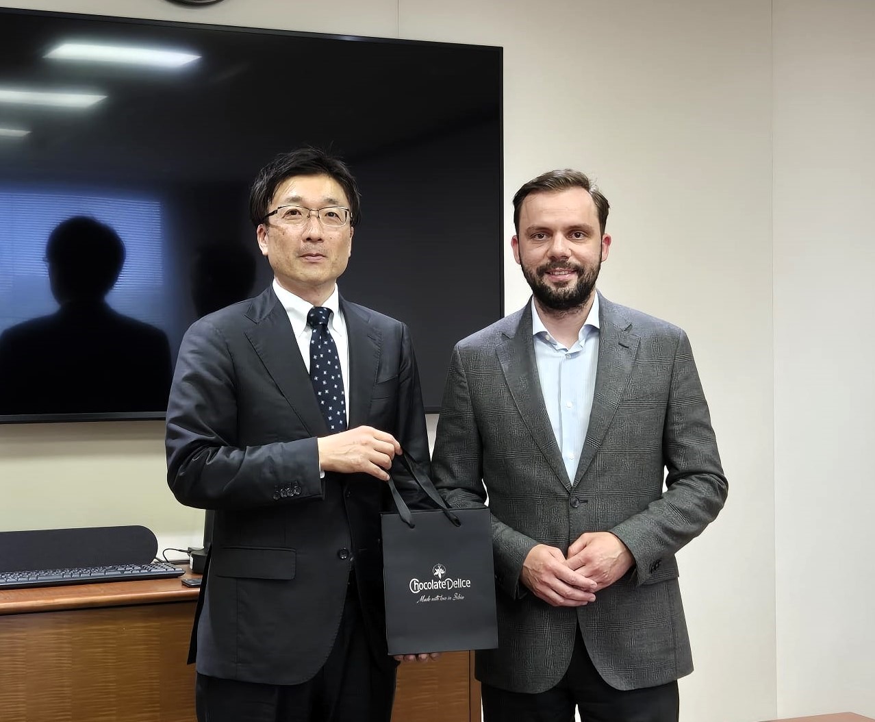 JAPONIA vrea să investească în România / AMEPIP: Startup-uri în valoare de 400 de milioane de euro