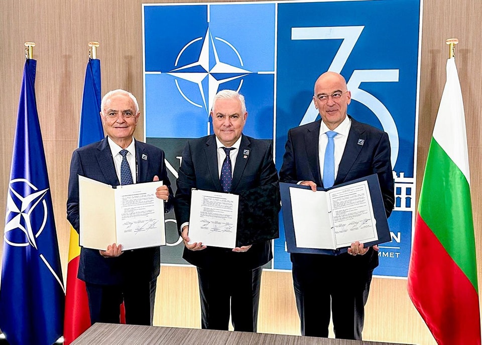 Ministrul Apărării a semnat la Summitul NATO de la Washington pentru formarea unui „Coridor de Mobilitate Militară între Cele Trei Țări”
