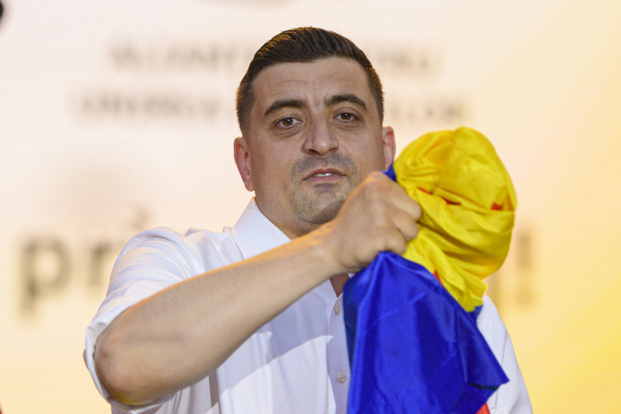 George SIMION, revoltat după acordul semnat de Iohannis cu Zelenski. „Vom DEMUNȚA orice formă de implicare a României în conflicte externe”
