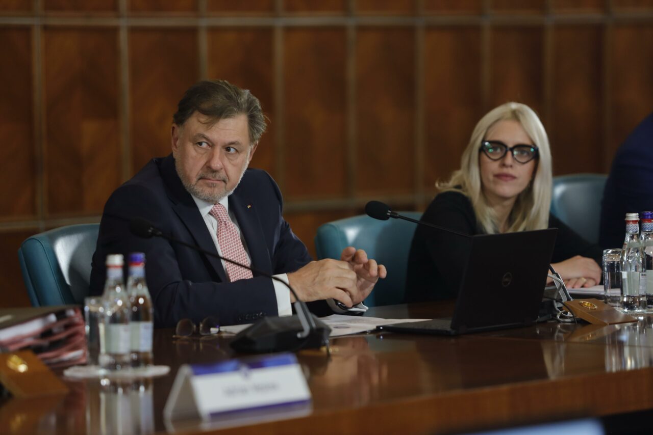 Alexandru Rafila spune că centrele IML din țară vor fi operaționale în acest an. ,, Achiziția făcută de Banca Mondială, în valoare de 40 mil. euro”