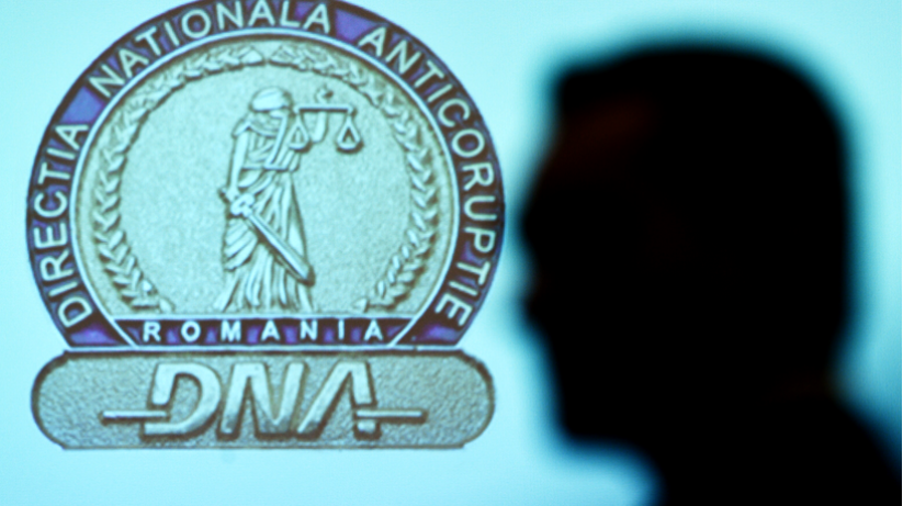 Un avocat şi un executor judecătoresc, soţ şi soţie, acuzați de DNA că au executat ILEGAL mai multe bănci, în numele unor clienți