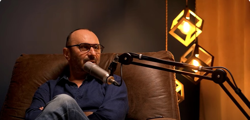 Marius Tucă, despre cea mai frumoasă zi, despre GAZETĂRIE și propagandă la „VIN DE-O POVESTE”: „Trăim în 2024 istoria absolută la timpul prezent”