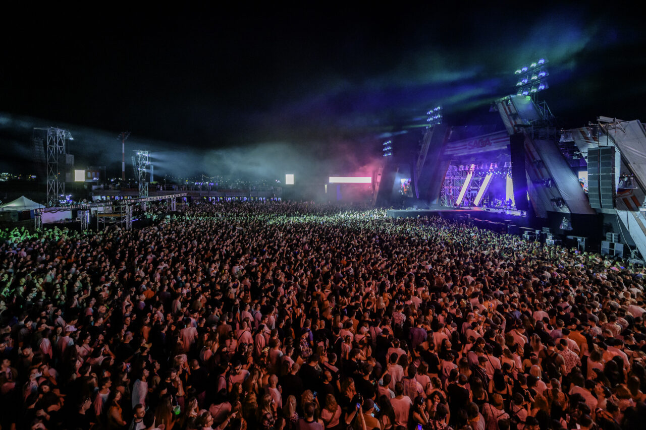 DJ-ul olandez Hartwell şi-a întrerupt concertul la SAGA Festival. El acuză probleme tehnice şi că nu a fost plătit. Cum au reacţionat organizatorii