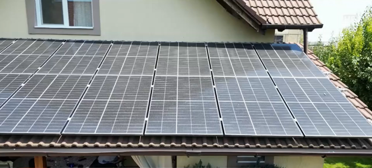 Canicula determină creșterea tarifelor la ENERGIE pentru proprietarii de panouri fotovoltaice. Sfatul specialiștilor pentru diminuarea cheltuielilor