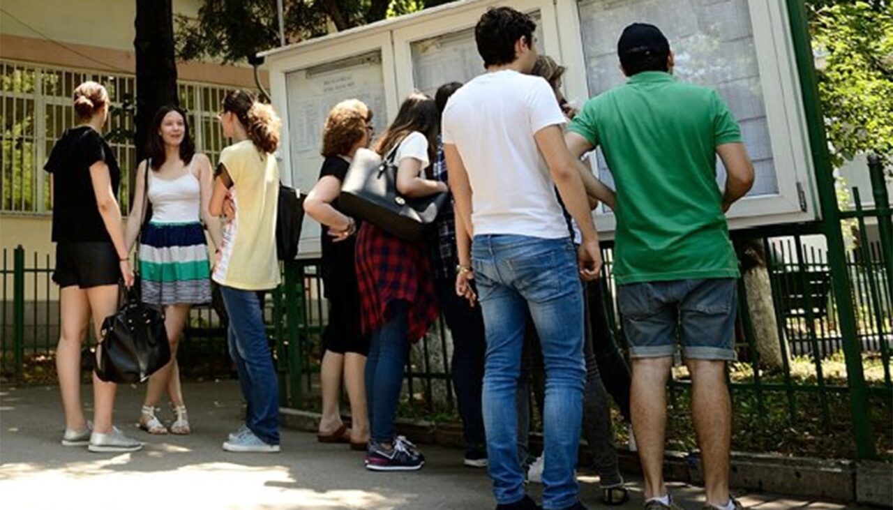 Un elev din Beiuș promovase Bacalaureatul cu media 6.46, dar a făcut contestație. De necrezut cum s-au modificat notele lui și ce a urmat