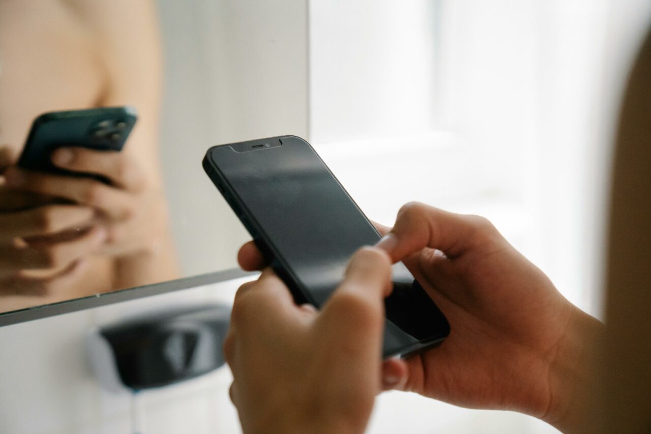 Veste bună pentru cei care vor să-și VÂNDĂ mașina. Ministrul digitalizării: ,,Transferul ei din punct de vedere legal va fi făcut automat de stat”