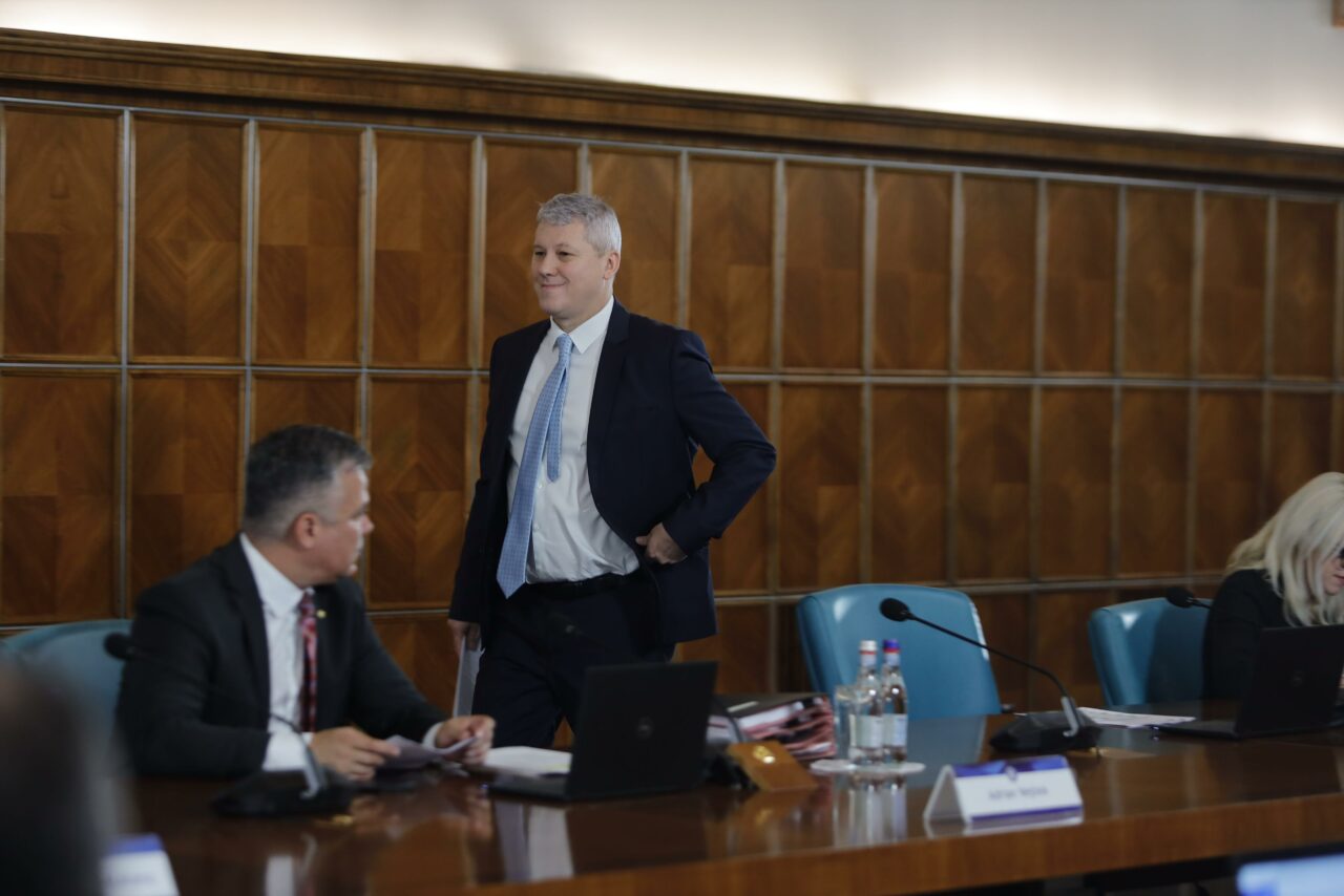 Cătălin Predoiu, despre testarea șoferilor: ,,Domeniul medical nu intră în sfera de competența a Ministerului de Interne”