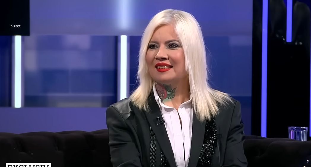 Ce Vicii Are Catinca Roman