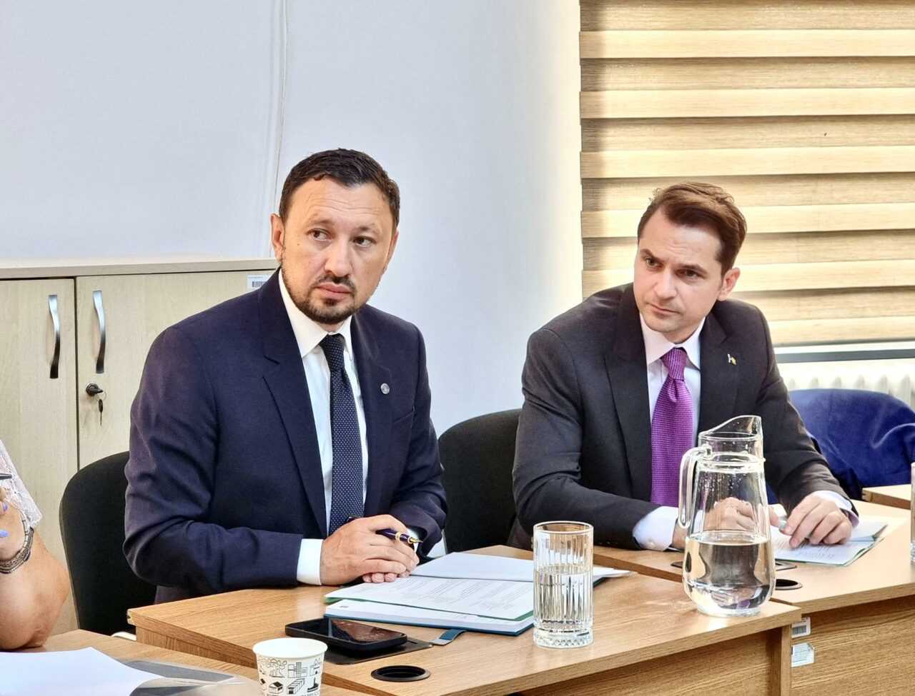 Colaborare între miniștrii Sebastian Burduja și Mircea Fechet: ,,Hidrocentrala de la Răstolița, PRIMA construită de la zero după Revoluție”