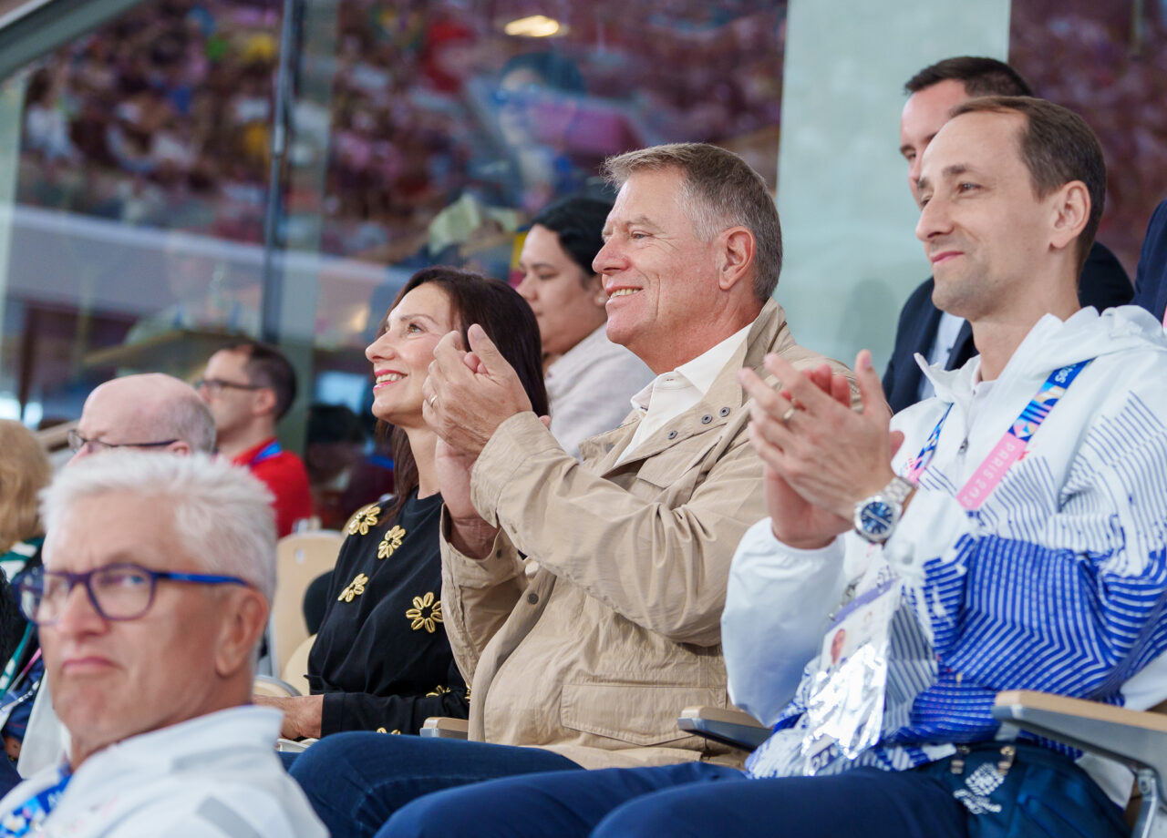 Klaus și Carmen, SUPORTERI casual ai olimpicilor români