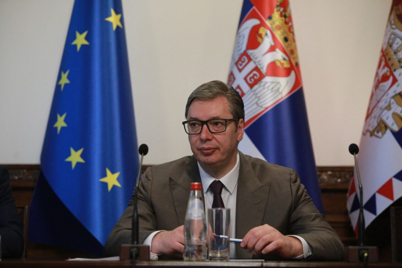 Președintele Serbiei prevestește al Treilea RĂZBOI Mondial: „Europa și SUA se pregătesc pentru un conflict direct cu Rusia”