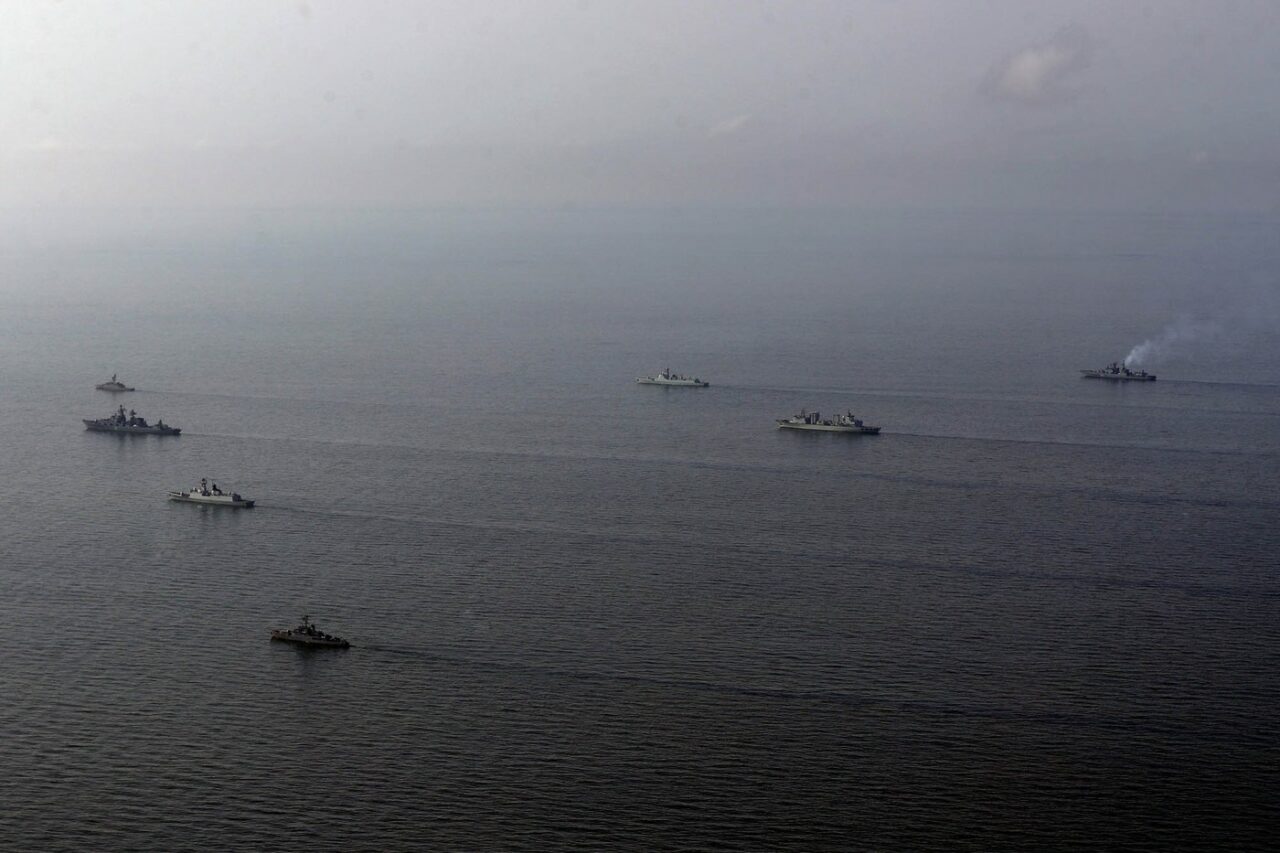 COLIZIUNE între două nave, chineză și filipineză, în Marea Chinei de Sud/„A intrat în mod deliberat”