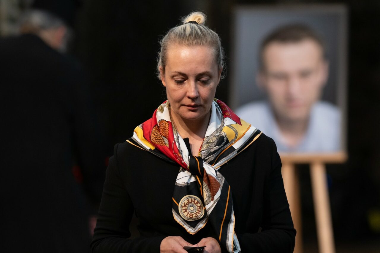 Iulia Navalnaia, după ce a fost plasată de Rusia pe lista TERORIȘTILOR: „Au ucis soțul, au etichetat-o pe soție drept terorist – tipic Putin”