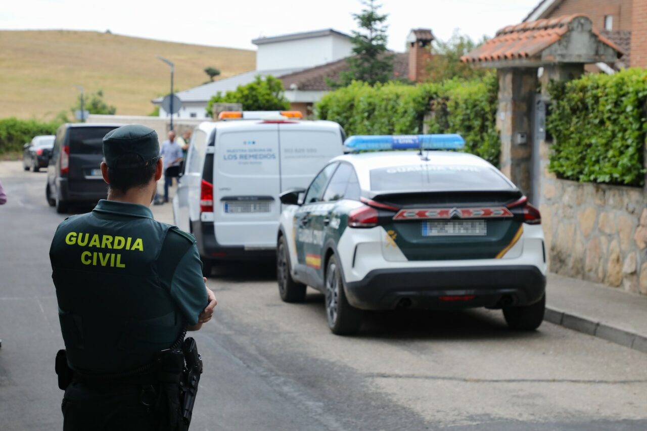 O rețea infracțională din care făcea parte și un ROMÂN a fost destructurată la Madrid. Indivizii au SECHESTRAT două persoane