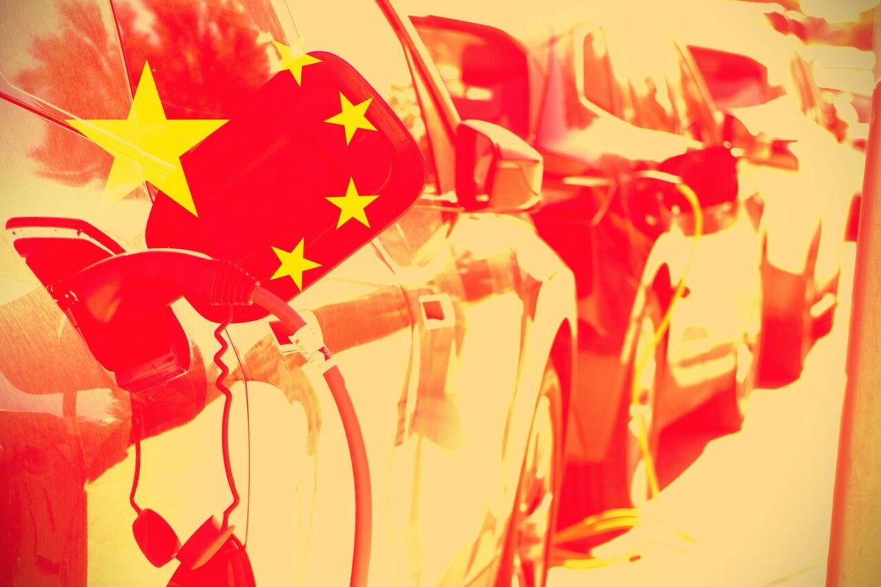 China vrea sa inunde piața europeană cu MAȘINI electrice chinezești. Beijingul cere un acord rapid cu UE: „Sperăm la un compromis”