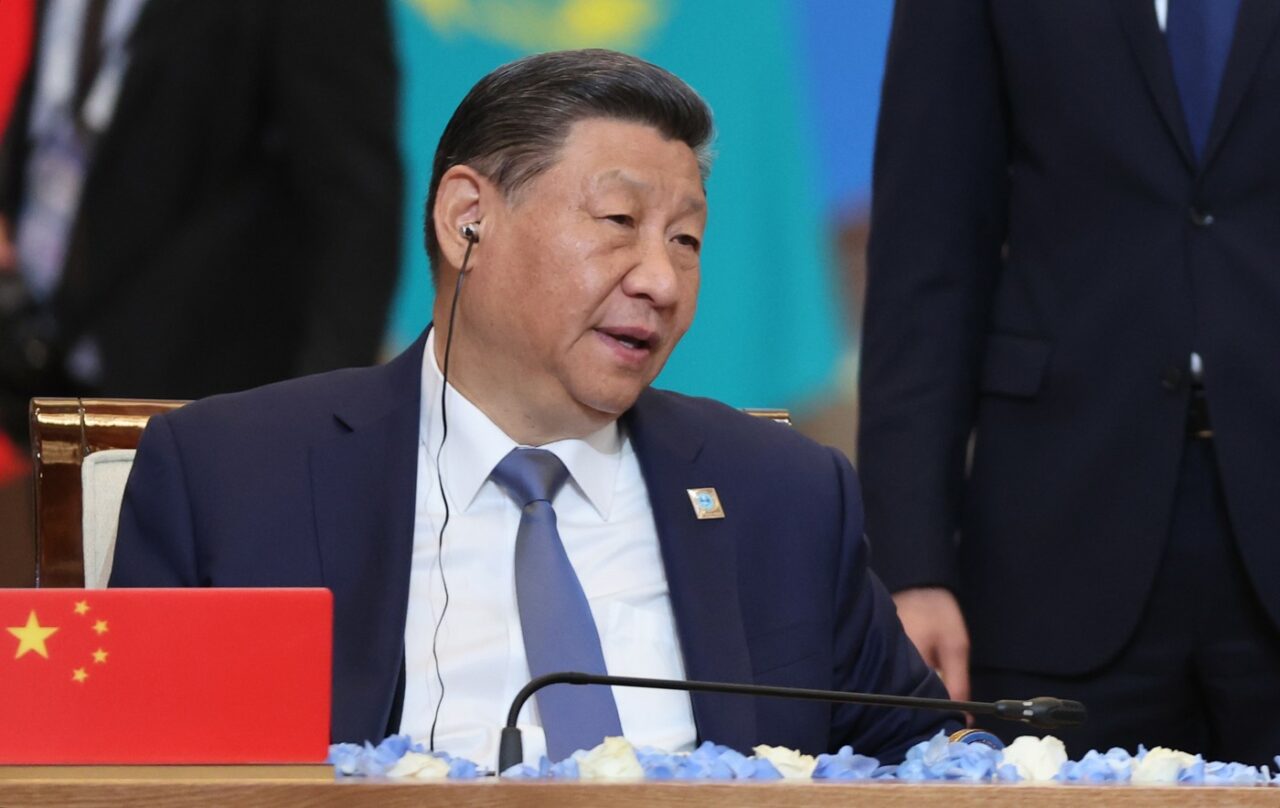 Xi Jinping avertizează, la reuniunea din Kazahstan, asupra FRAGMENTĂRII sistemului mondial și vrea respingerea ingerințelor